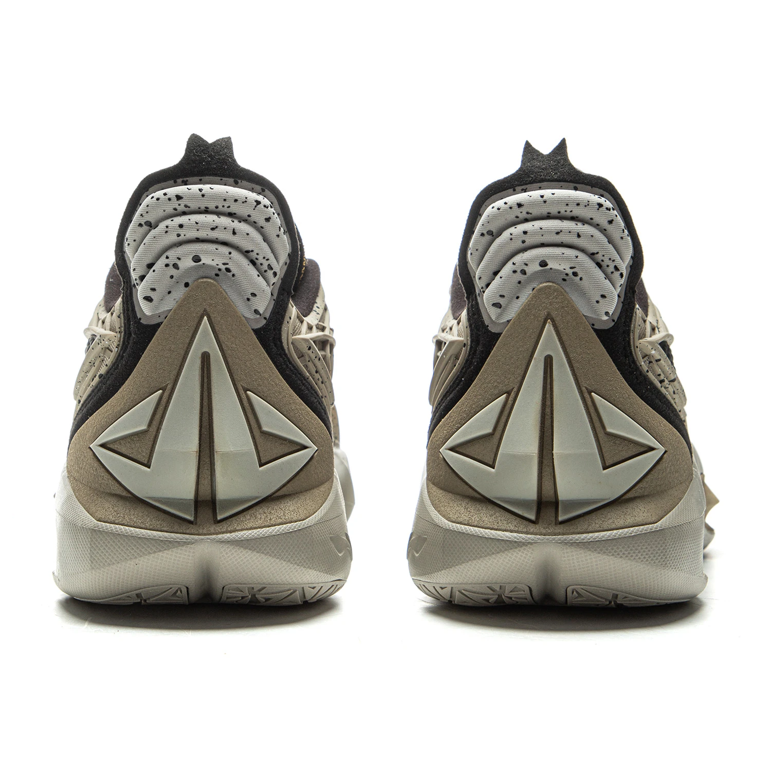 LI-NING JIMMY BUTLER 3- MEDUSA