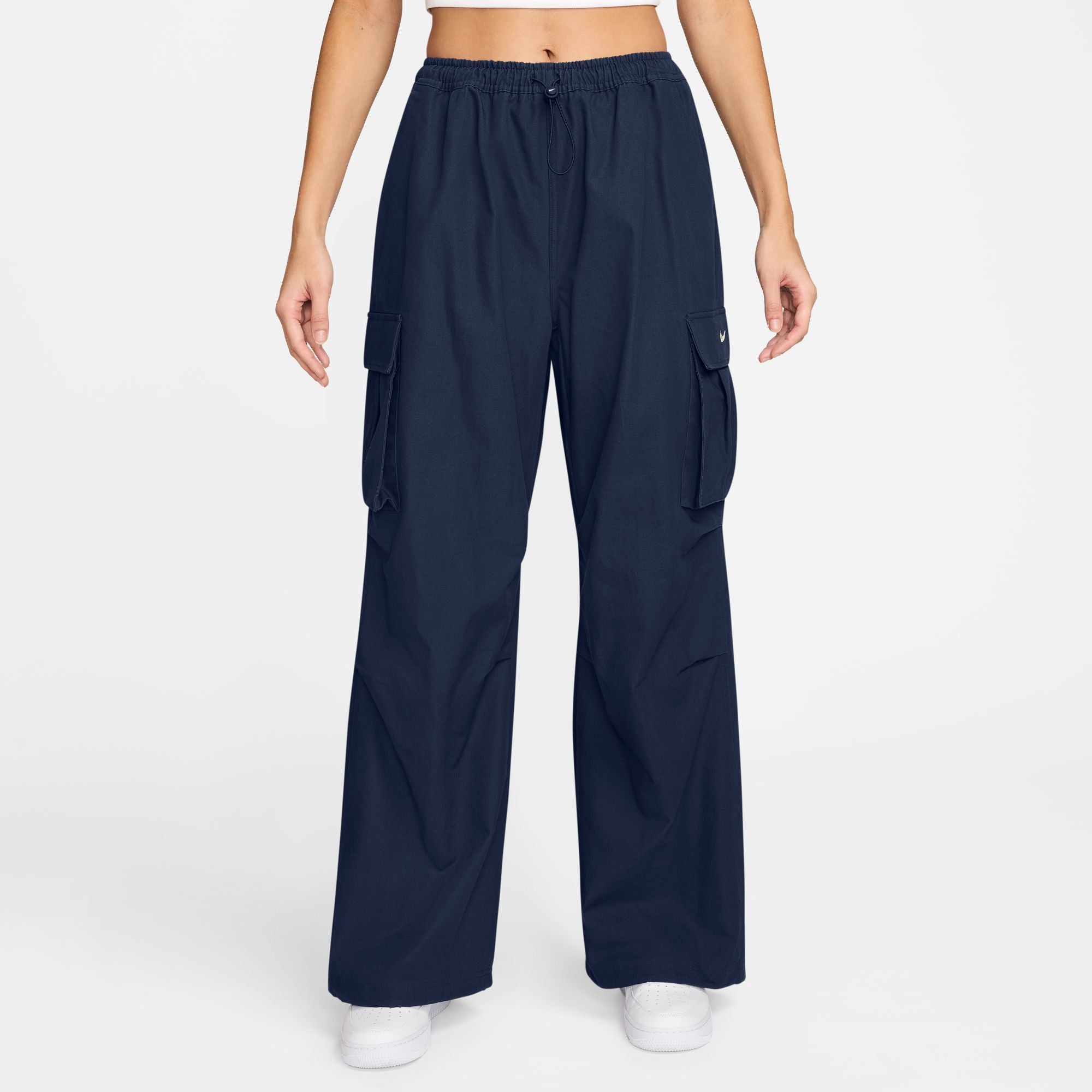 nike women's woven cargo pants