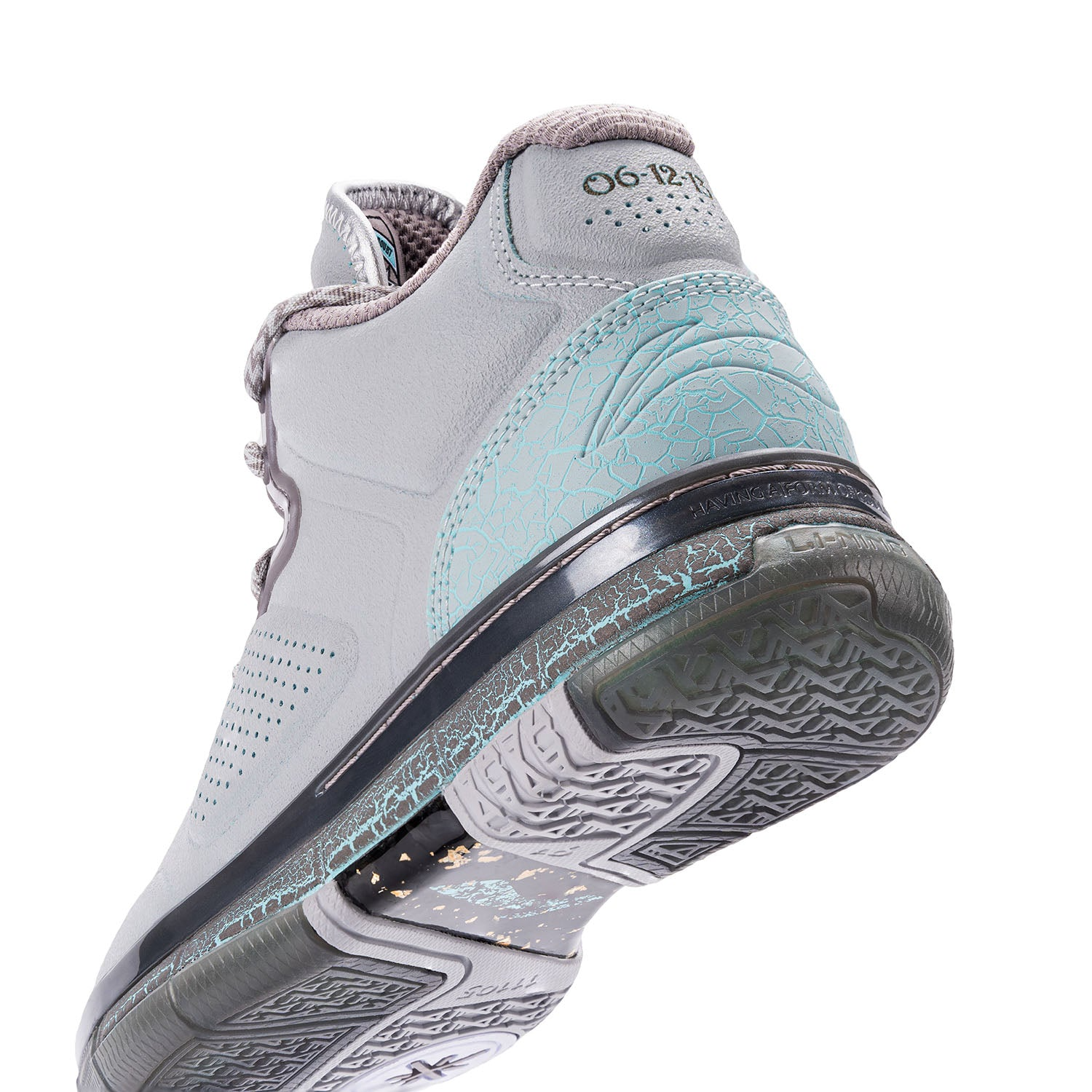 WAY OF WADE 1 STATUE