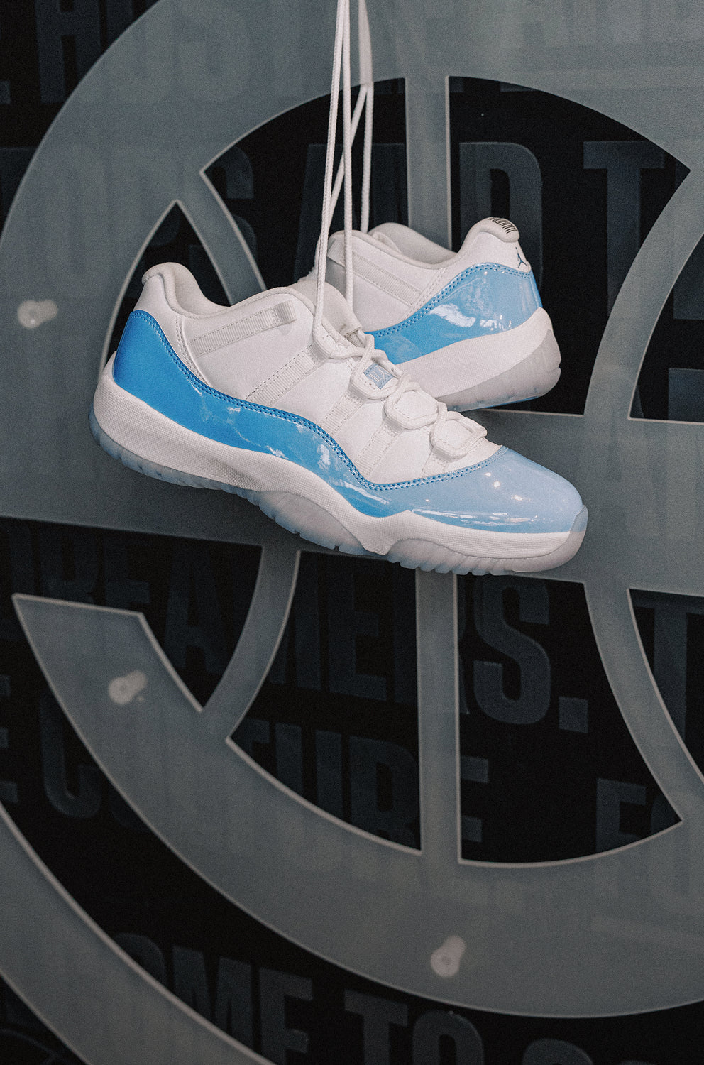 AJ11_Low_UNC_Mobile_Banner.jpg