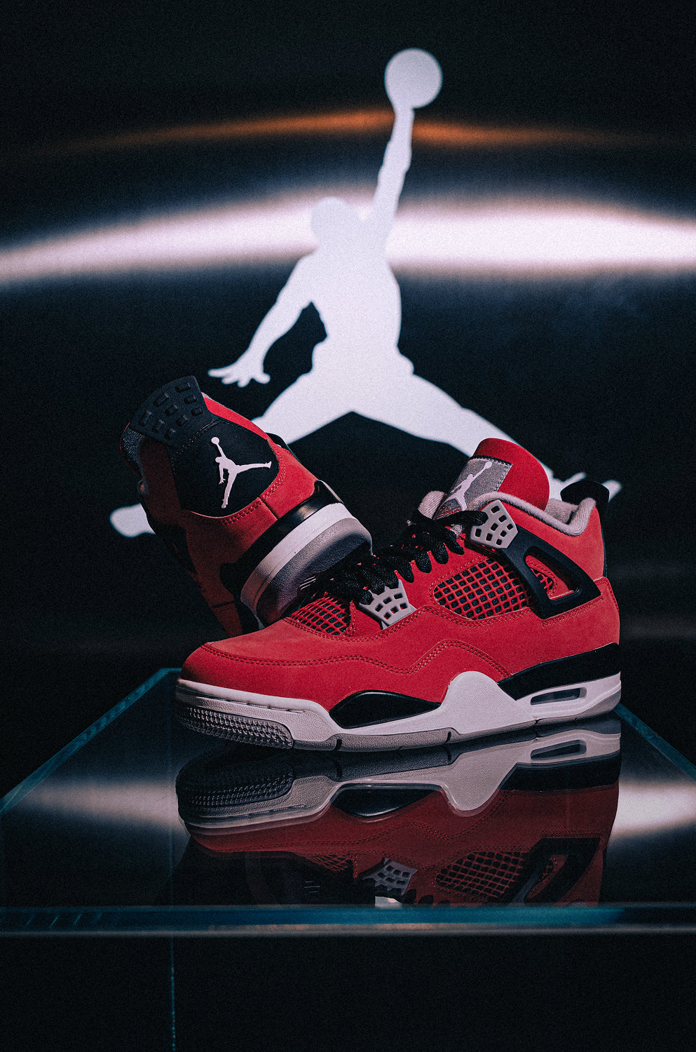 AJ4_Toro_Mobile_Banner.jpg