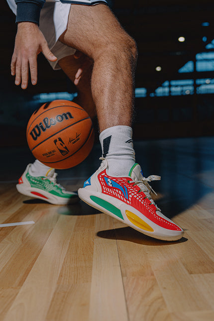 Li-Ning_Uno_Mobile_Banner_650x430_cbf91e5b-2c8c-4da3-83eb-c7a695d4c600.jpg