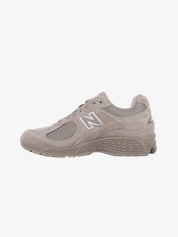 NEW BALANCE 2002R