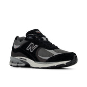 NEW BALANCE 2002R