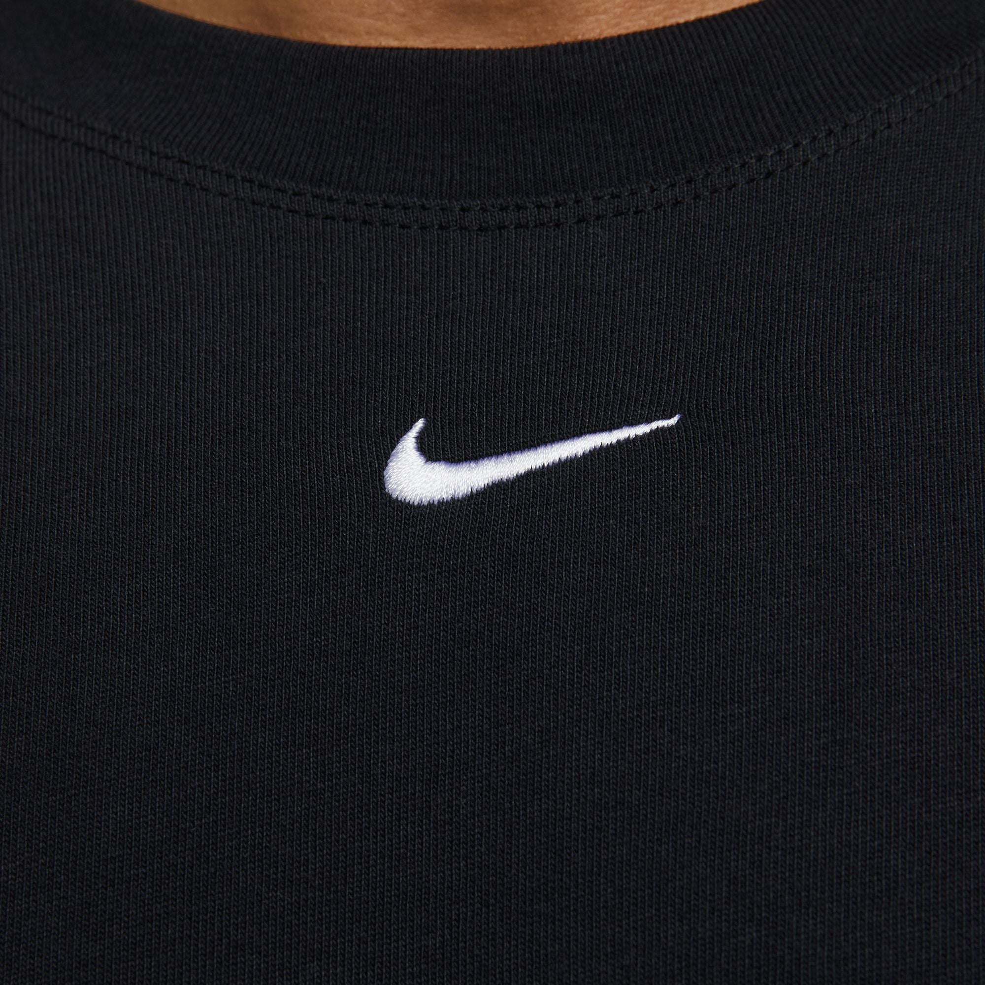 NIKE WOMENS ESSENTIAL BOXY TEE