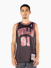 MITCHELL & NESS 1995-96 BULLS ALTERNATE SWINGMAN JERSEY - DENNIS RODMAN