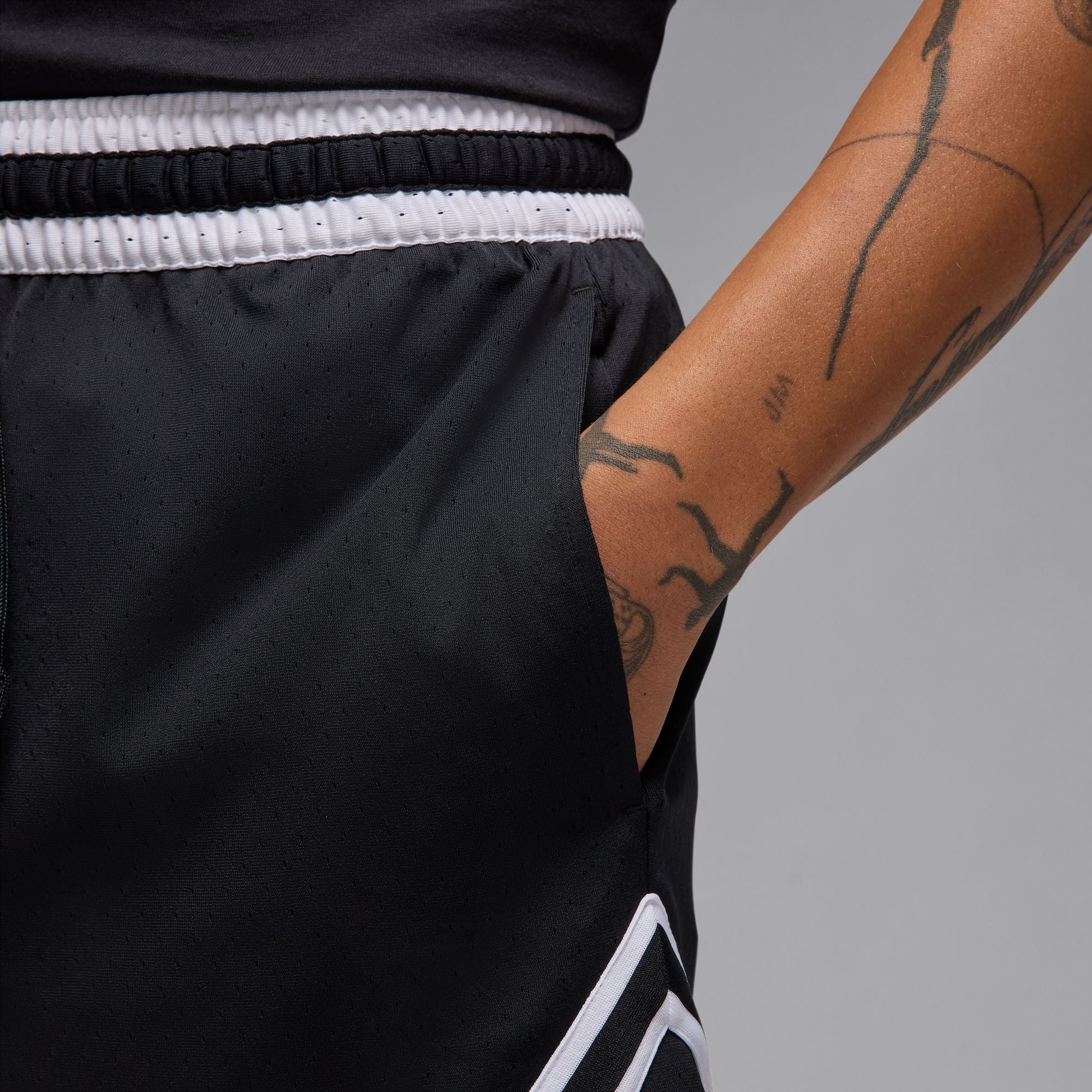 JORDAN SPORT MENS DRI-FIT DIAMOND SHORT