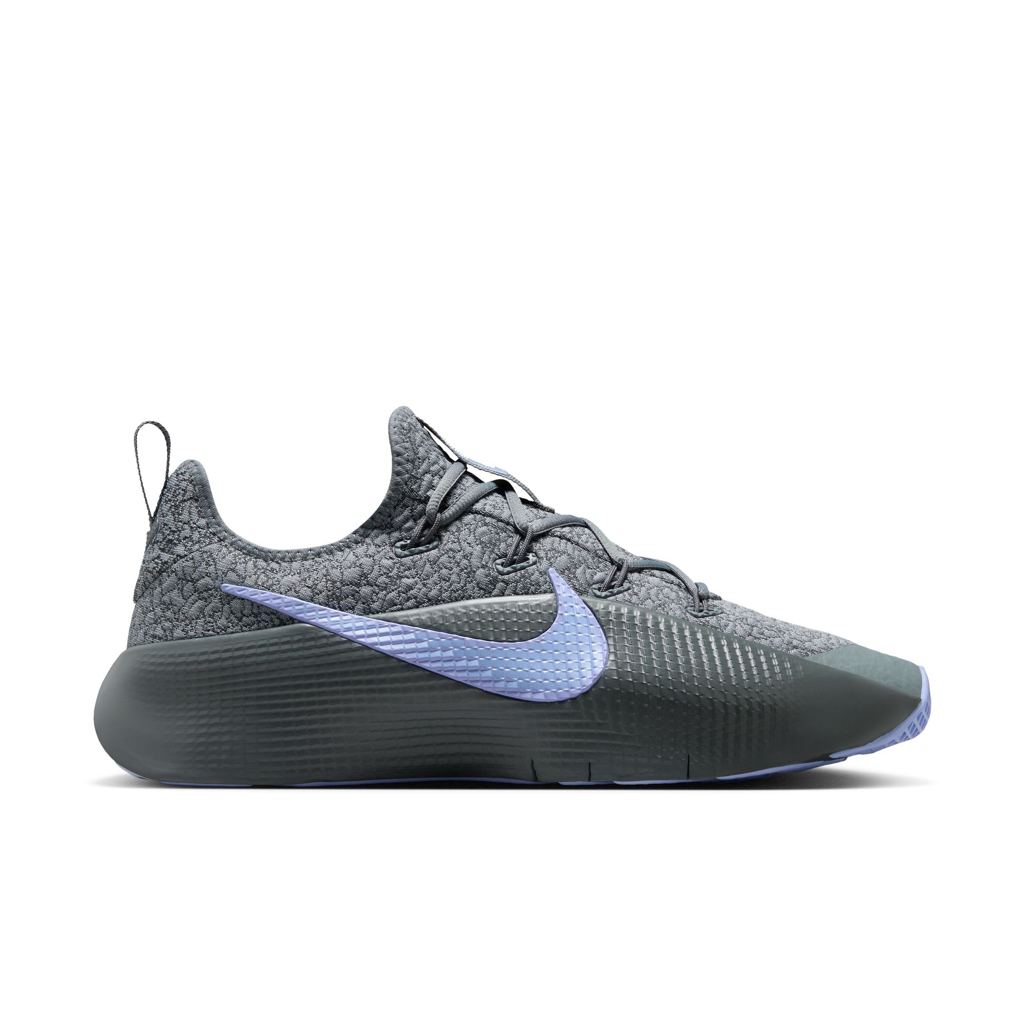 NIKE LEBRON TR 1