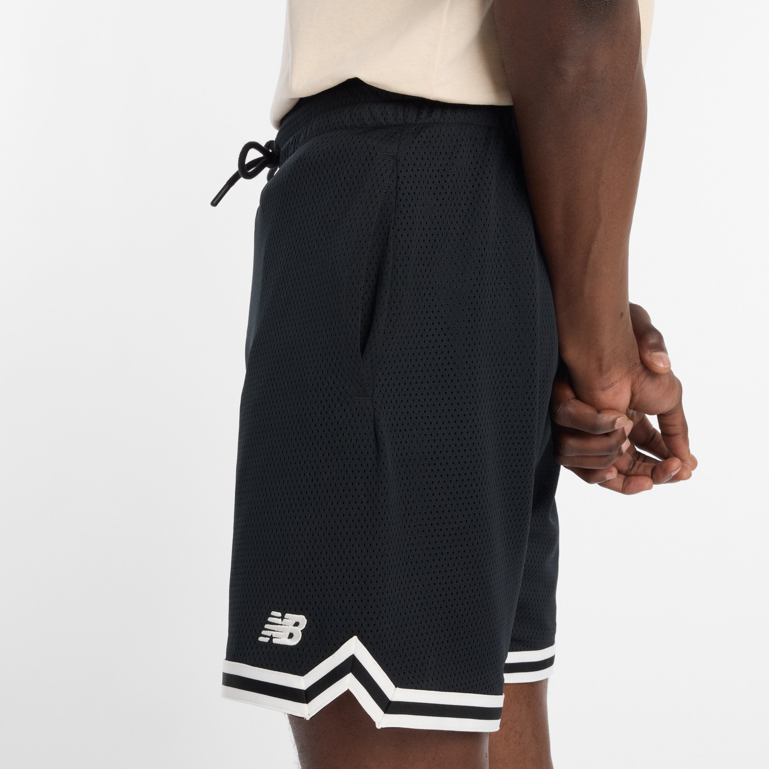 NEW BALANCE IN GAME 7" MESH SHORT