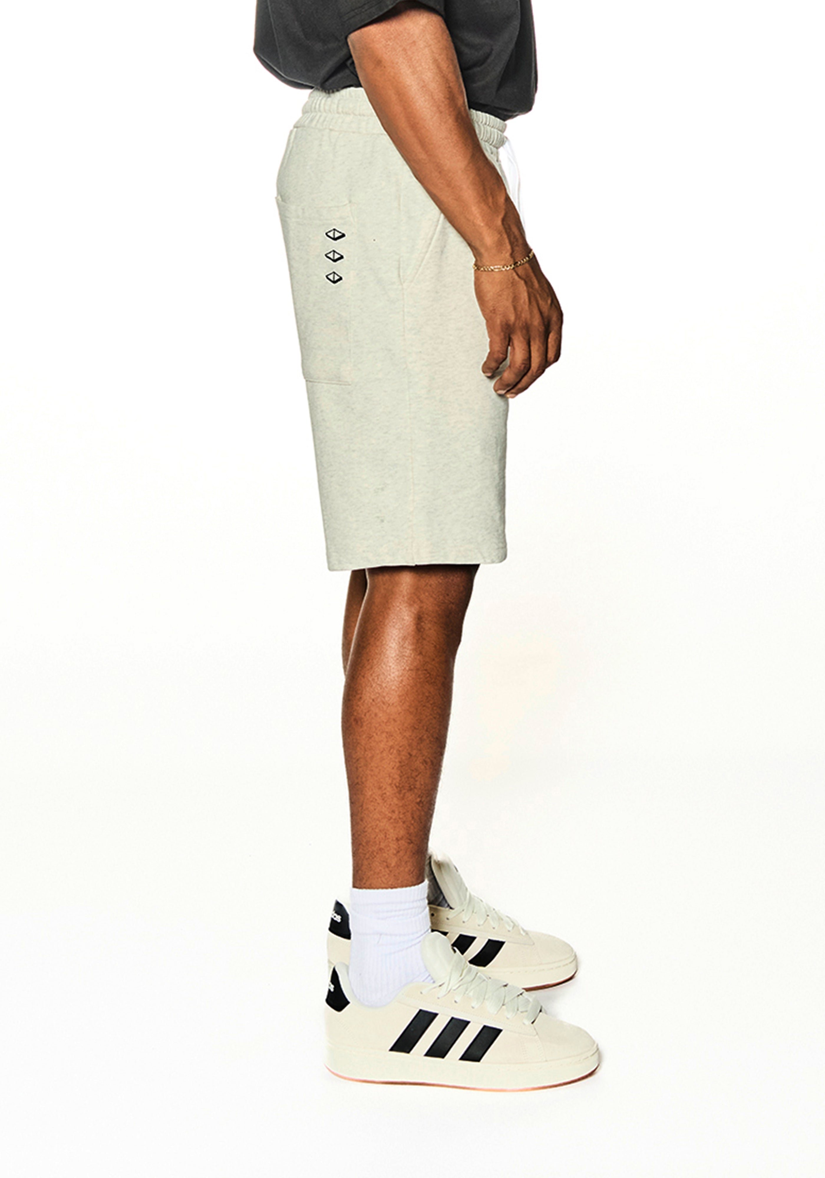 VOUSETI THE 00:00 ESSENTIALS SHORT