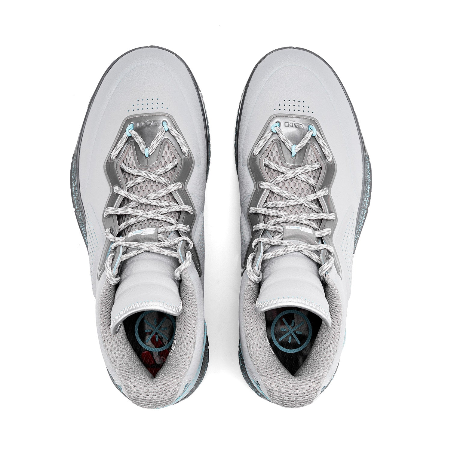 WAY OF WADE 1 STATUE