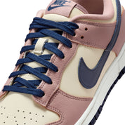 NIKE WOMENS DUNK LOW SE