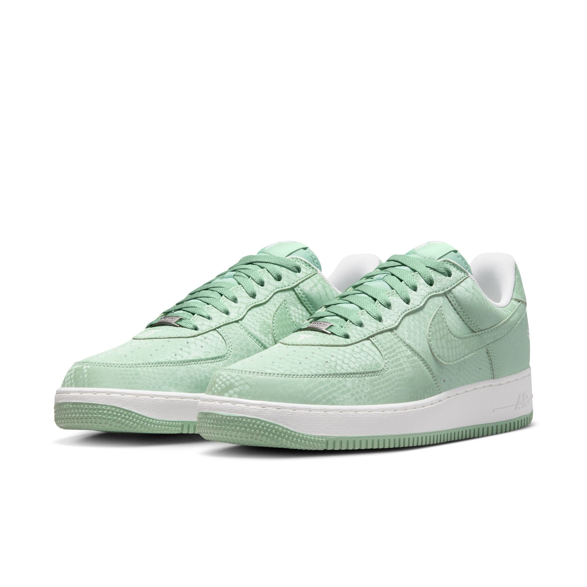 NIKE KOBE AIR FORCE 1 LOW