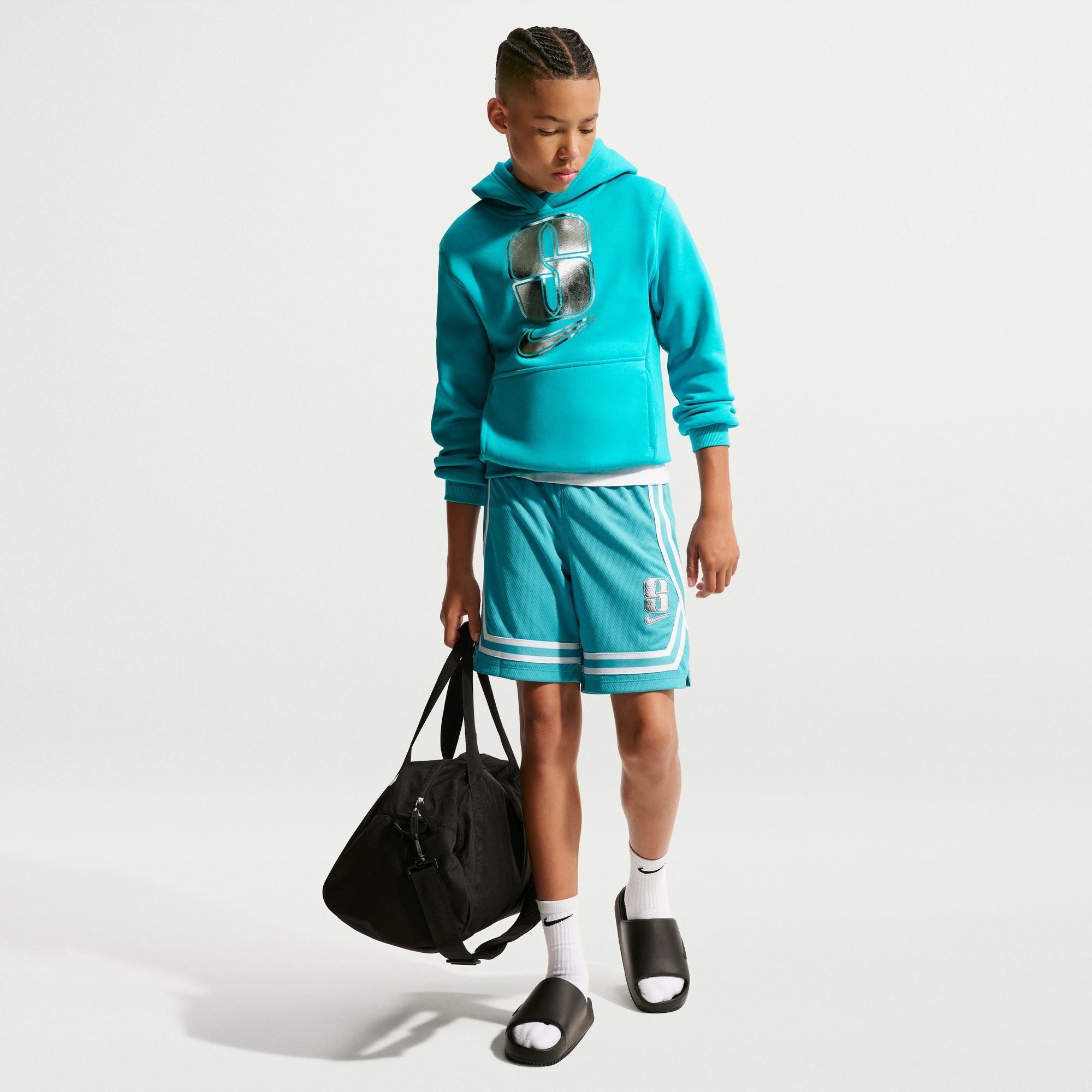NIKE SABRINA FLEECE HOODIE - YOUTH