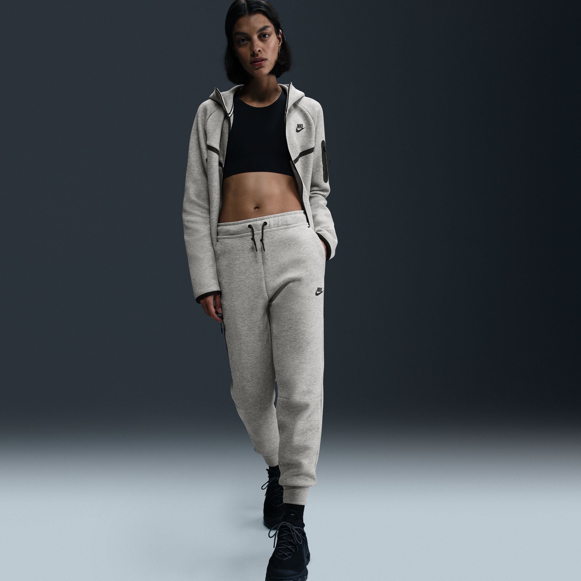 NIKE WOMENS TECH FLEECE MID-RISE JOGGER