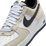 NIKE AIR FORCE 1 '07 LV8
