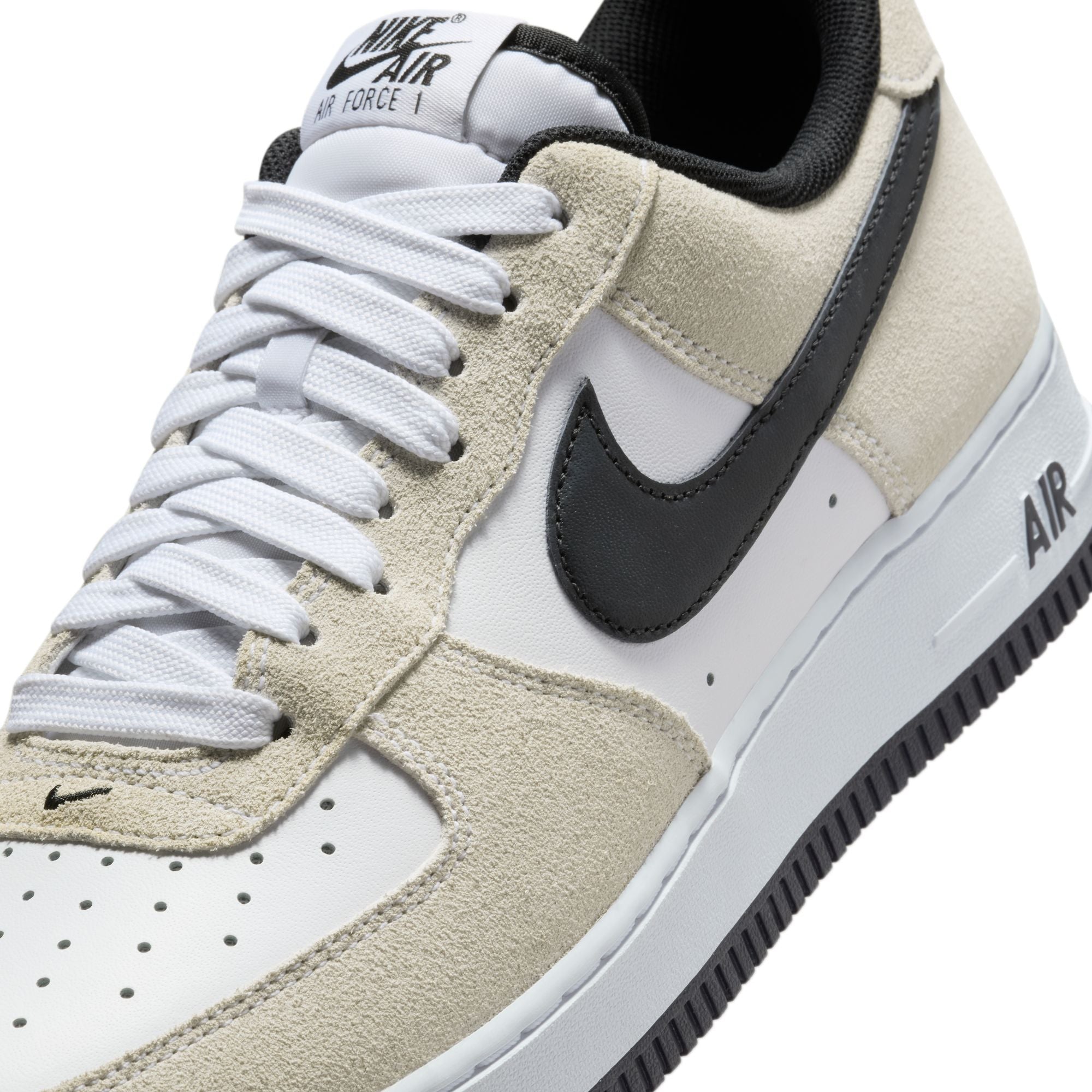 NIKE AIR FORCE 1 '07 LV8