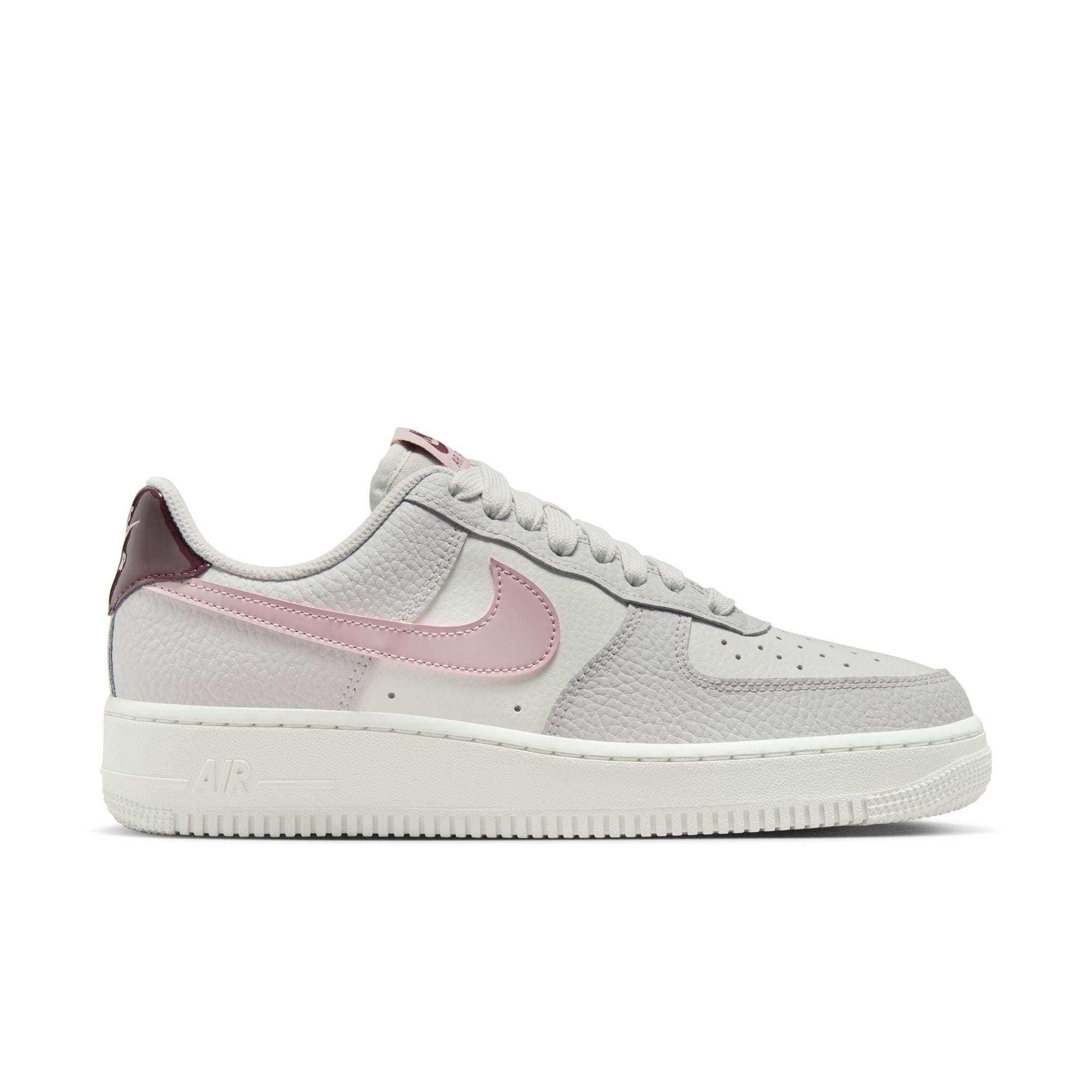 NIKE WOMENS AIR FORCE 1 '07