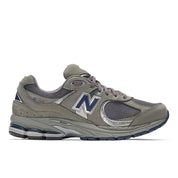 NEW BALANCE 2002R