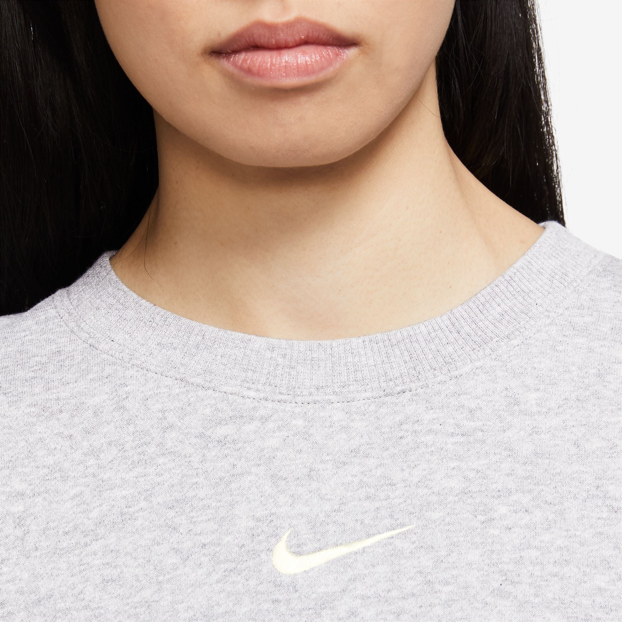 NIKE W NSW PHNX FLC OOS CREW