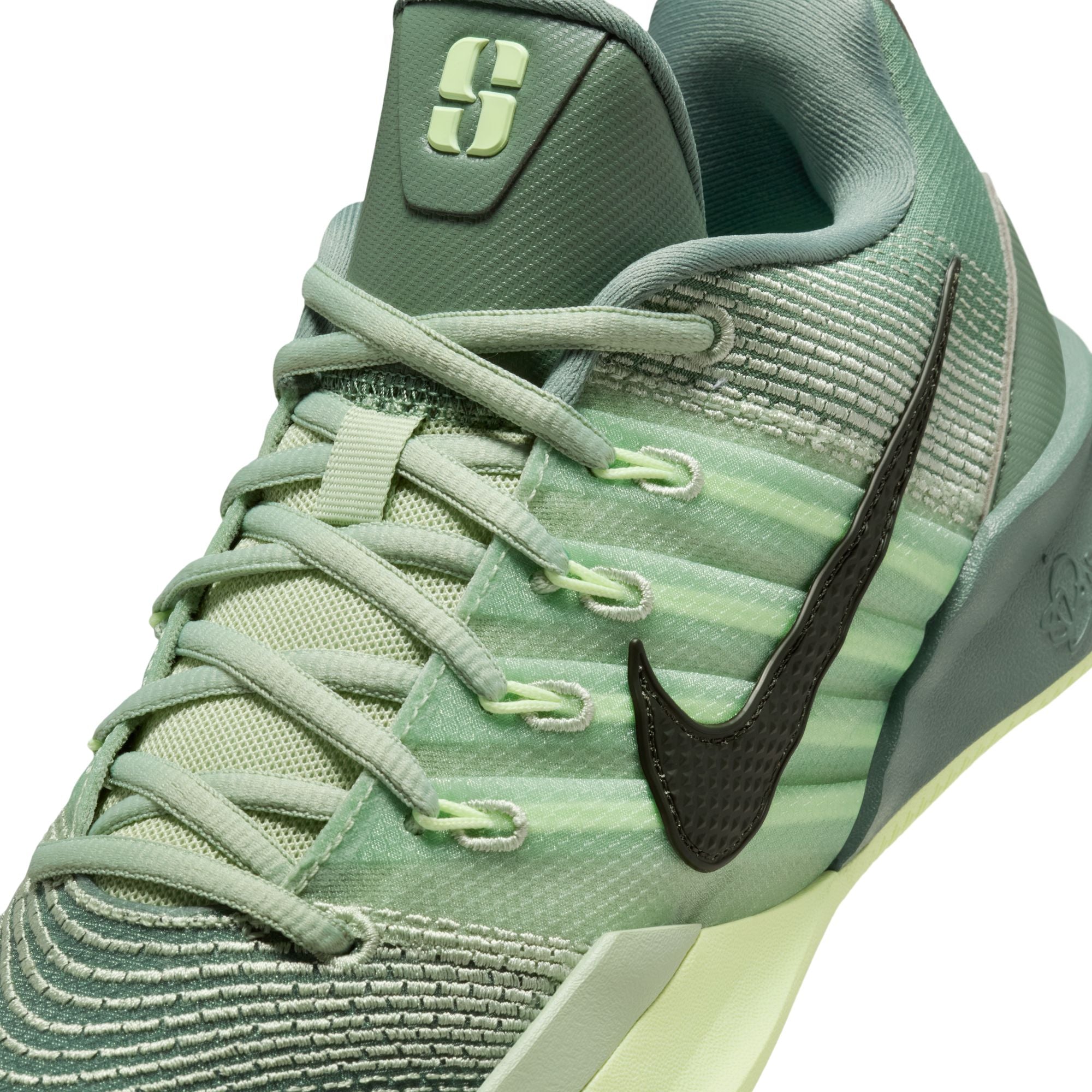 NIKE SABRINA 3