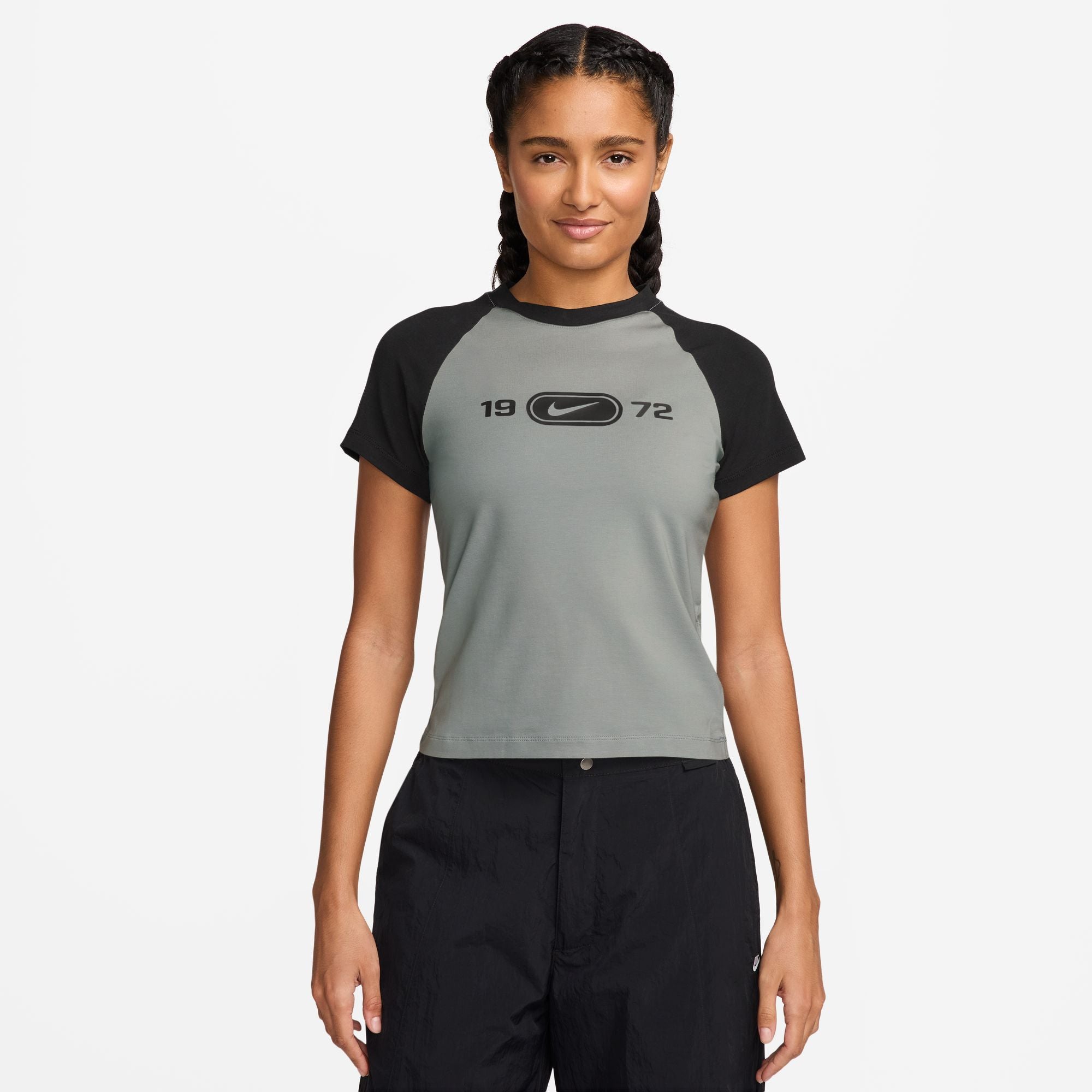 NIKE WOMENS CHILL KNIT RAGLAN TEE