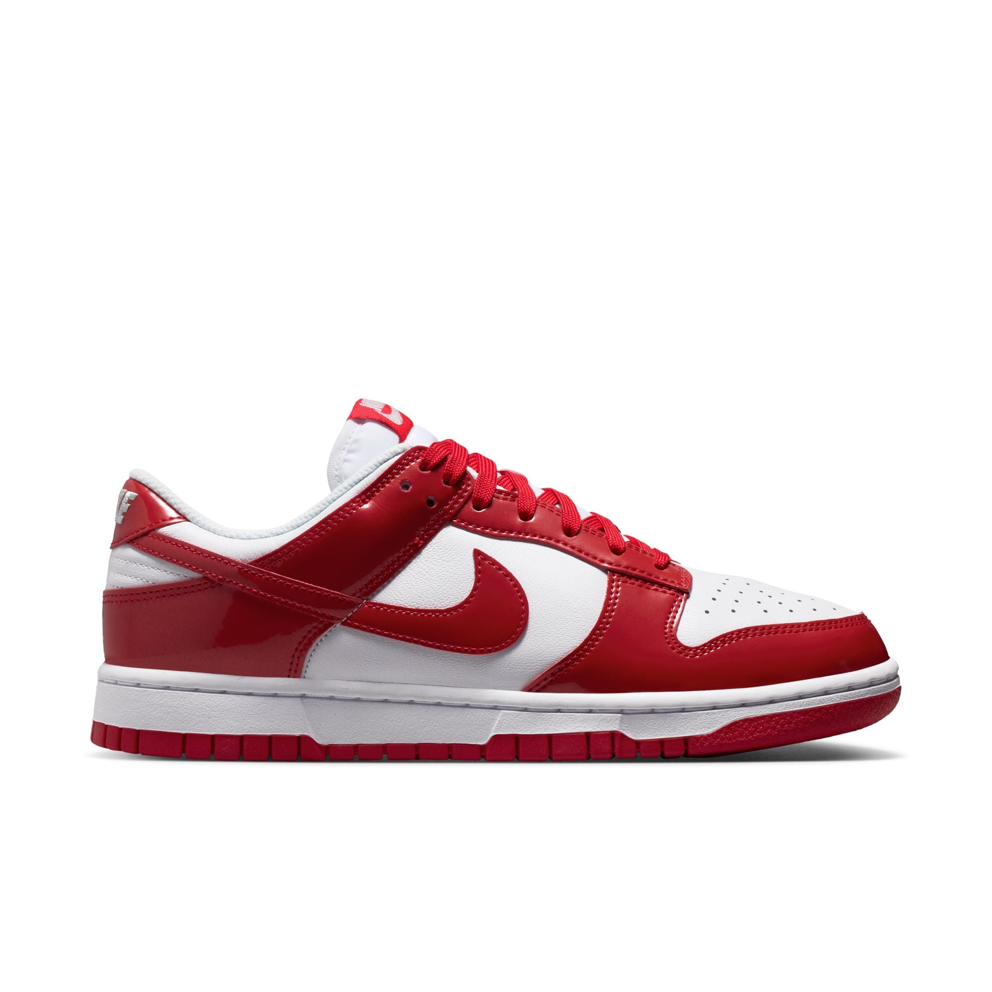 NIKE WOMENS DUNK LOW SE STREET1