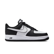 NIKE AIR FORCE 1 '07