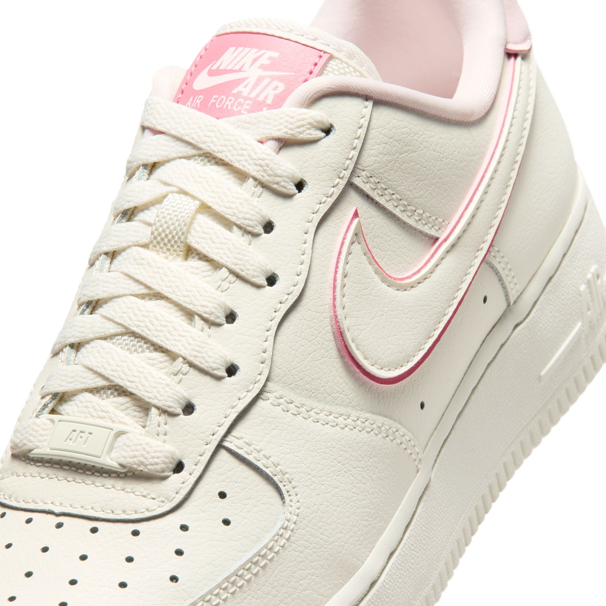 NIKE WOMENS AIR FORCE 1 '07