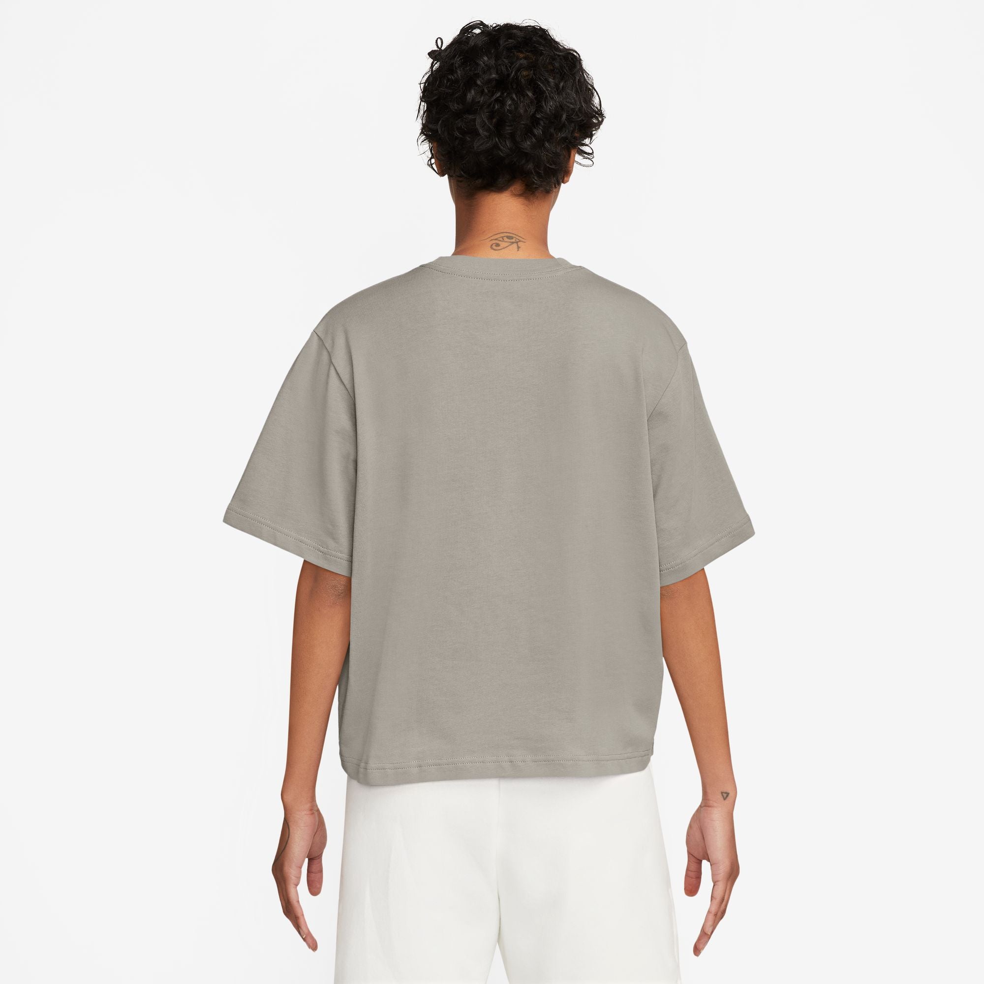 NIKE WOMENS ESSENTIAL BOXY TEE
