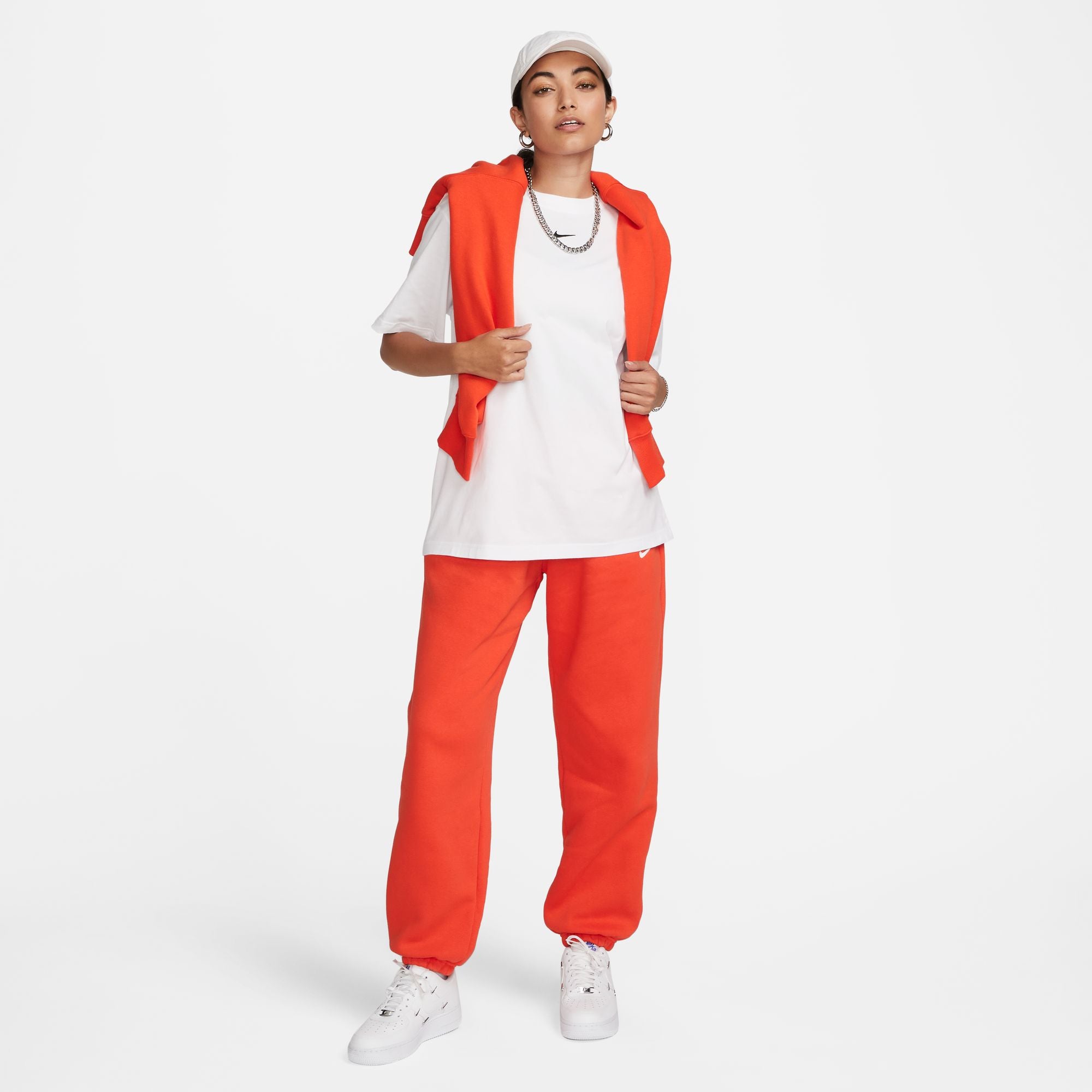 NIKE WOMENS ESSENTIAL TEE