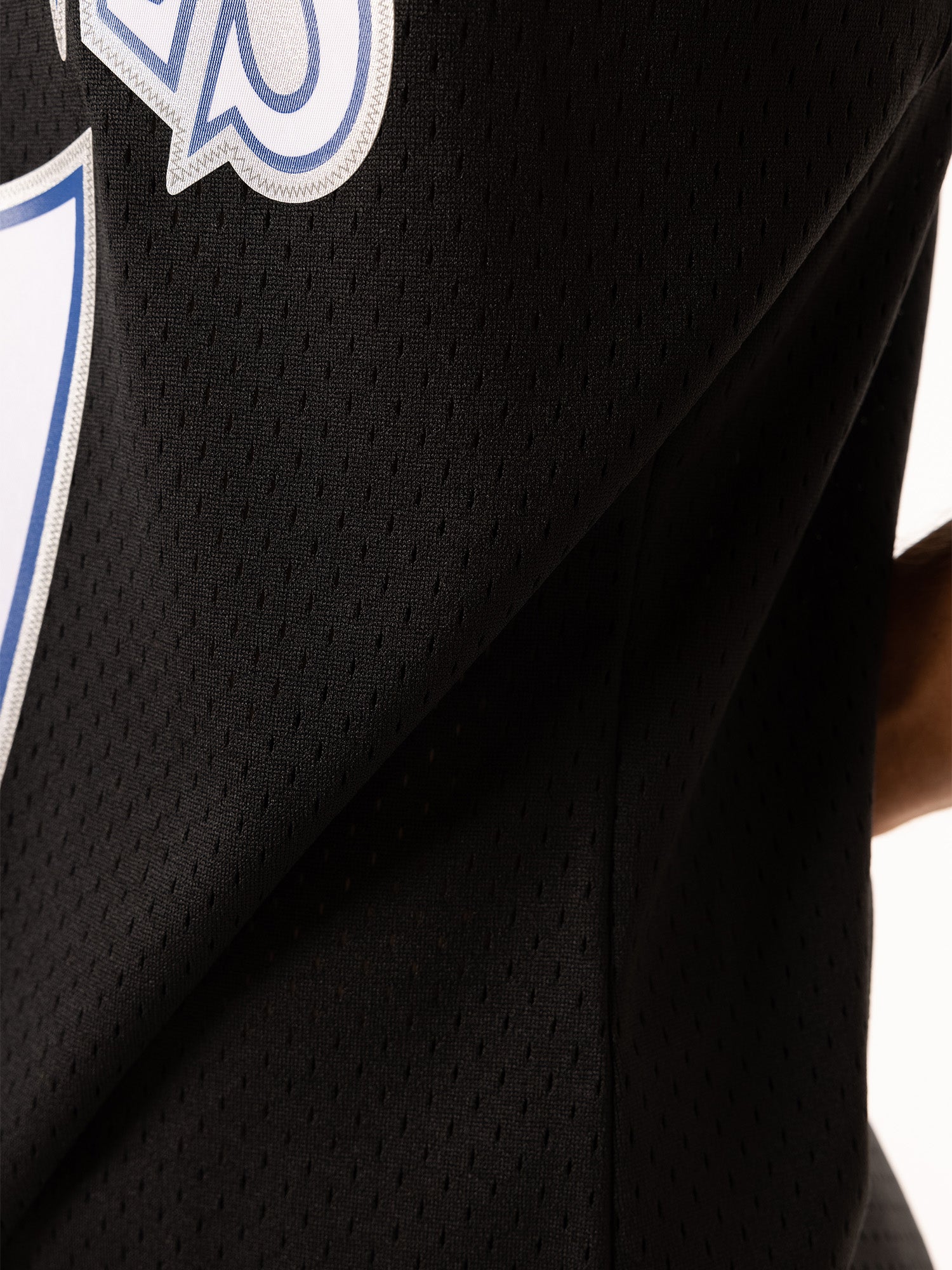 MITCHELL & NESS 97-98 ROAD TIMBERWOLVES SWINGMAN JERSEY - GARNETT