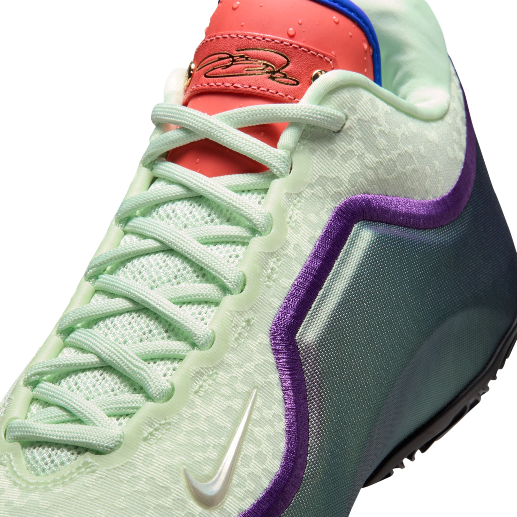 NIKE LEBRON XXIII