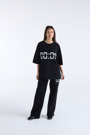 VOUSETI US AGAINST TIME TEE