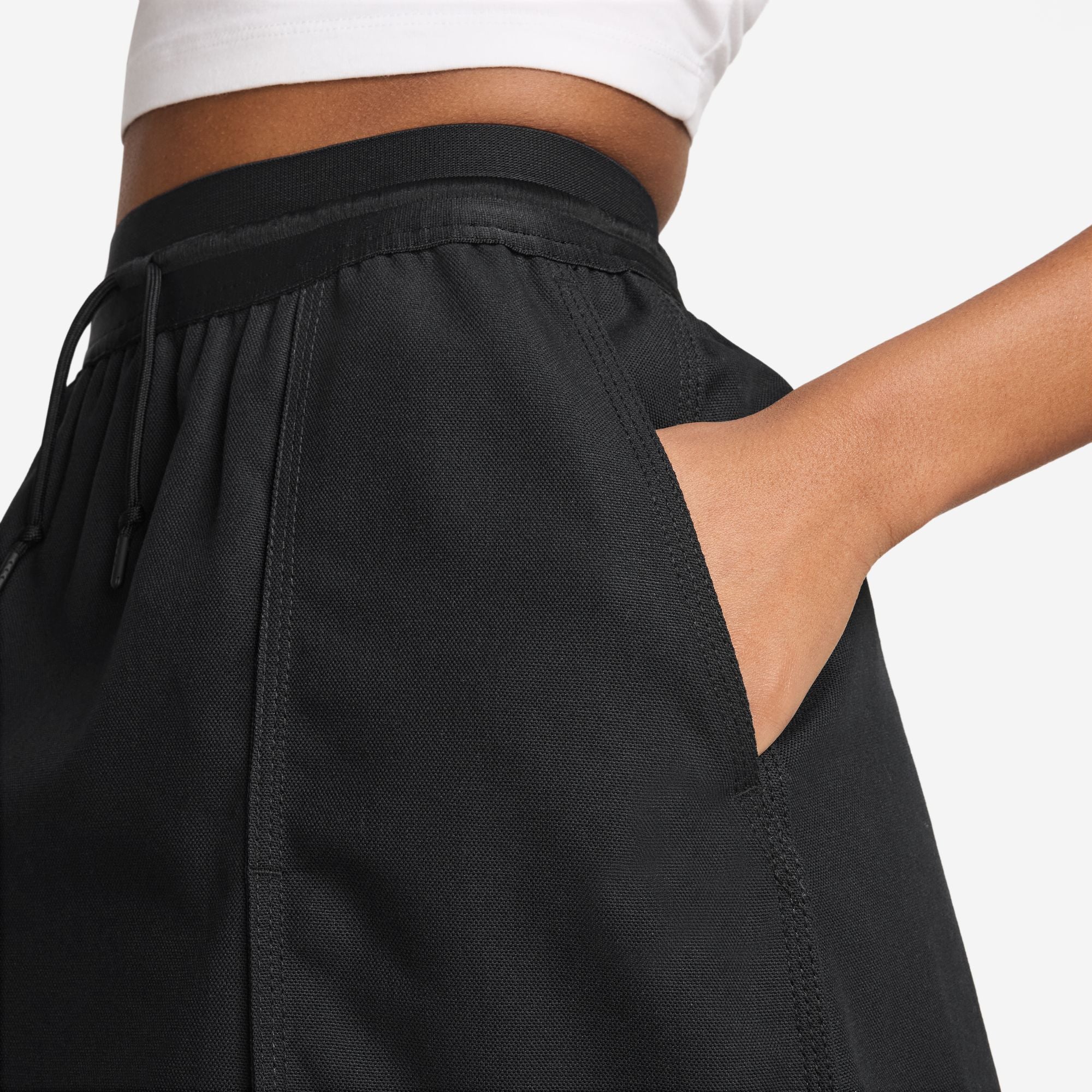 NIKE WOMENS 4IN CARGO SKIRT