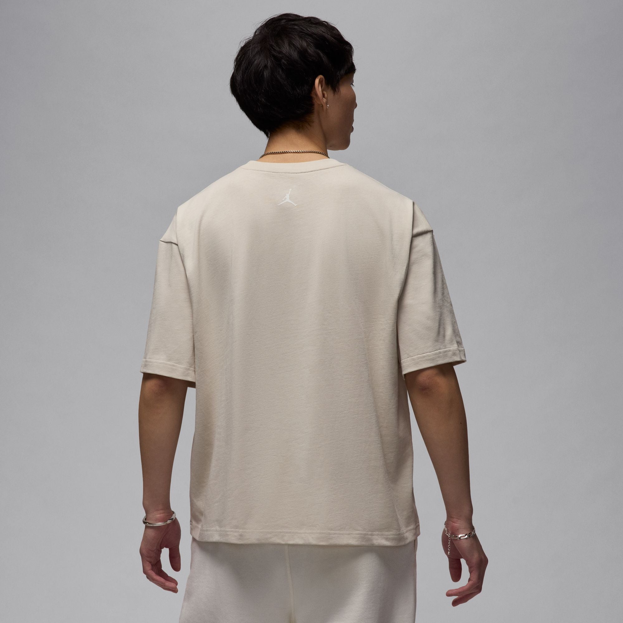 JORDAN M FLT ESS BOXY SS CREW