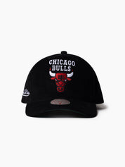 MITCHELL & NESS RETRO TEAM CORDUROY ORIGINS BULLS CAP