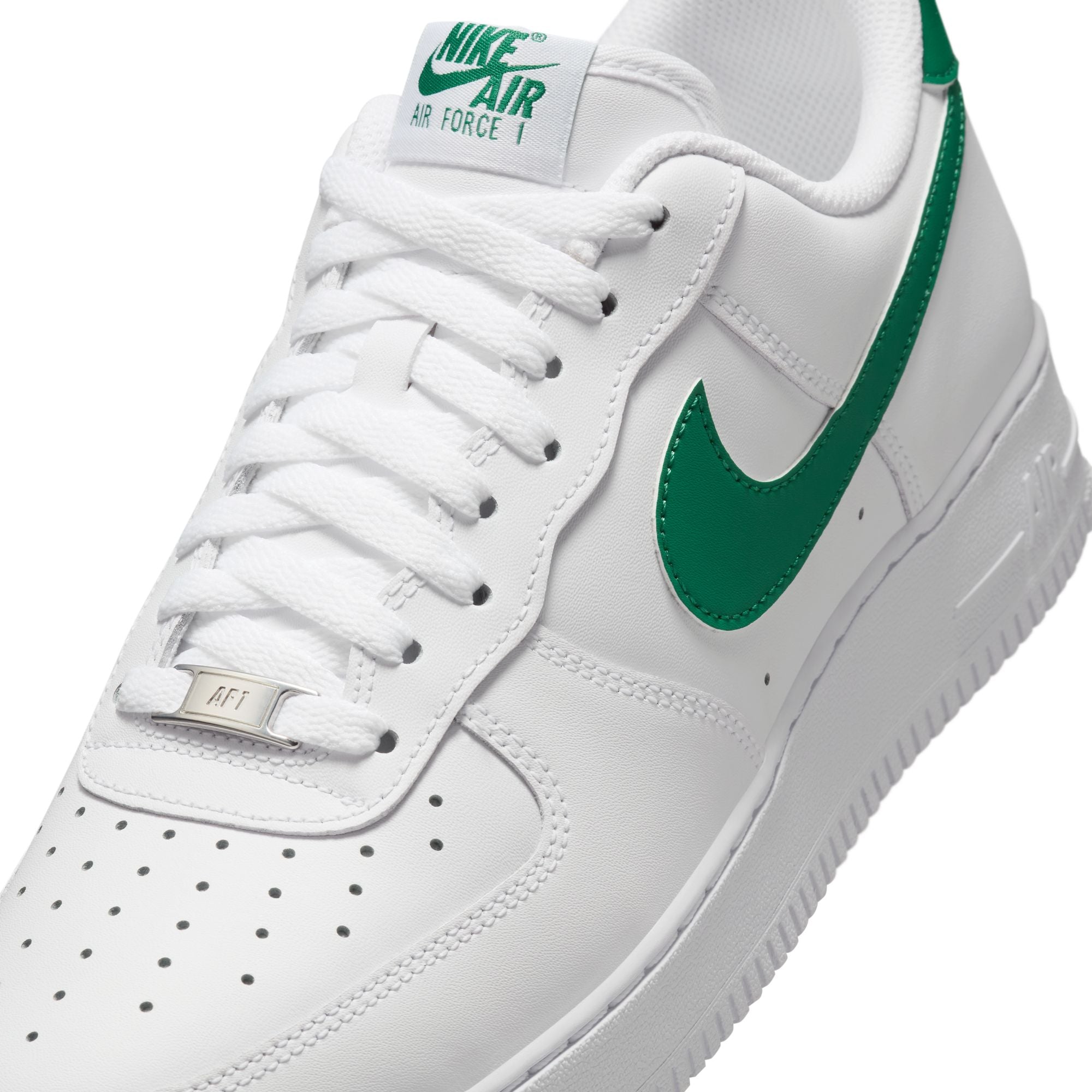 NIKE AIR FORCE 1 '07