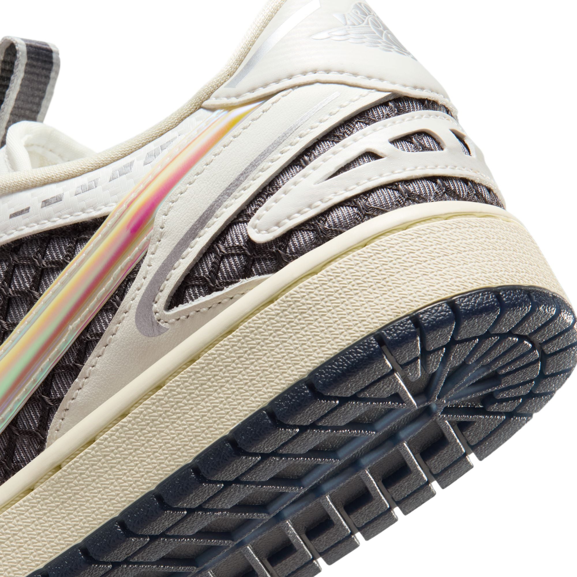 AIR JORDAN WOMENS 1 MM LOW V3