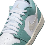 WOMENS AIR JORDAN 1 LOW