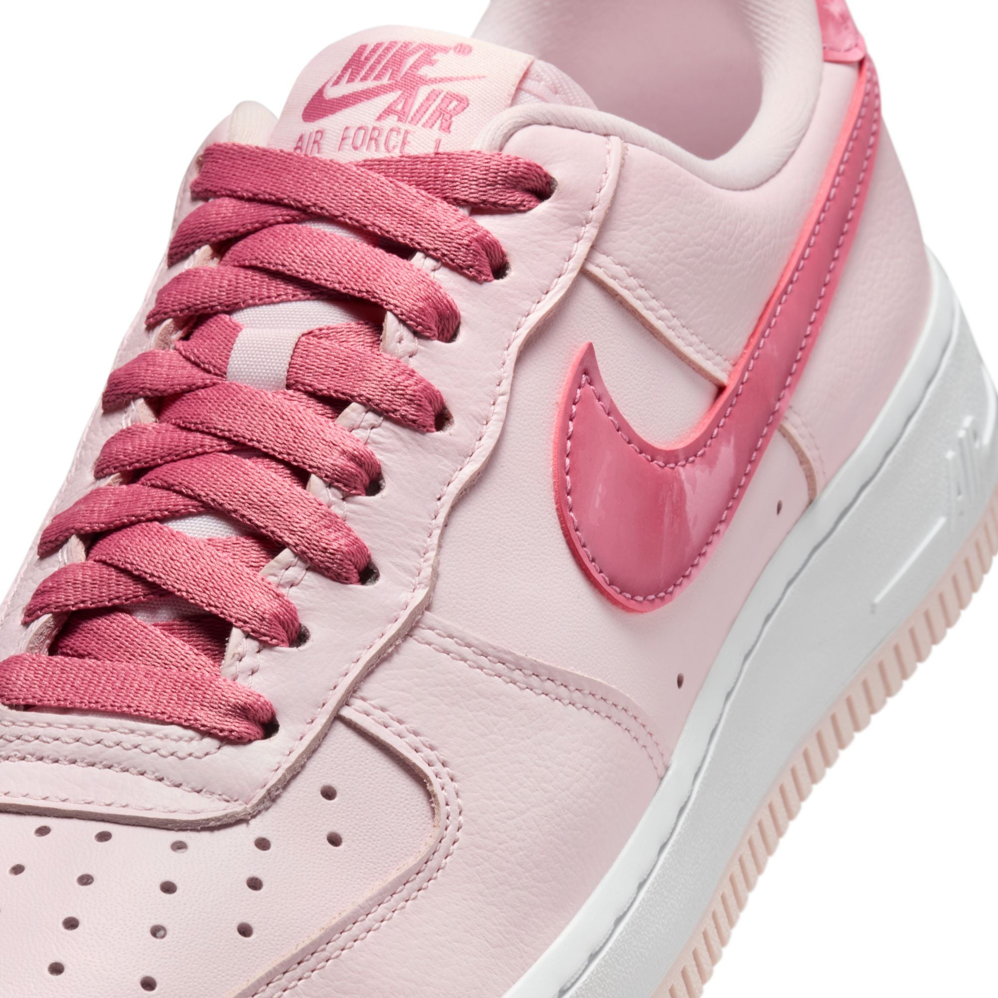 NIKE WOMENS AIR FORCE 1 '07