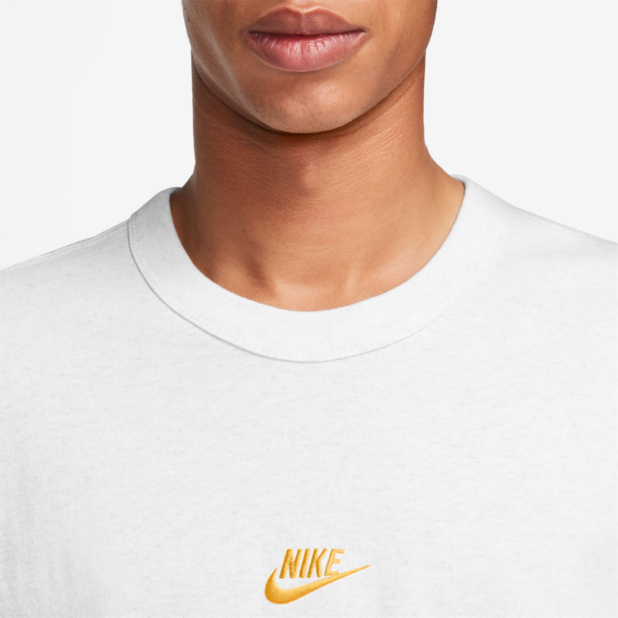 NIKE MENS PREMIUM ESSENTIAL TEE