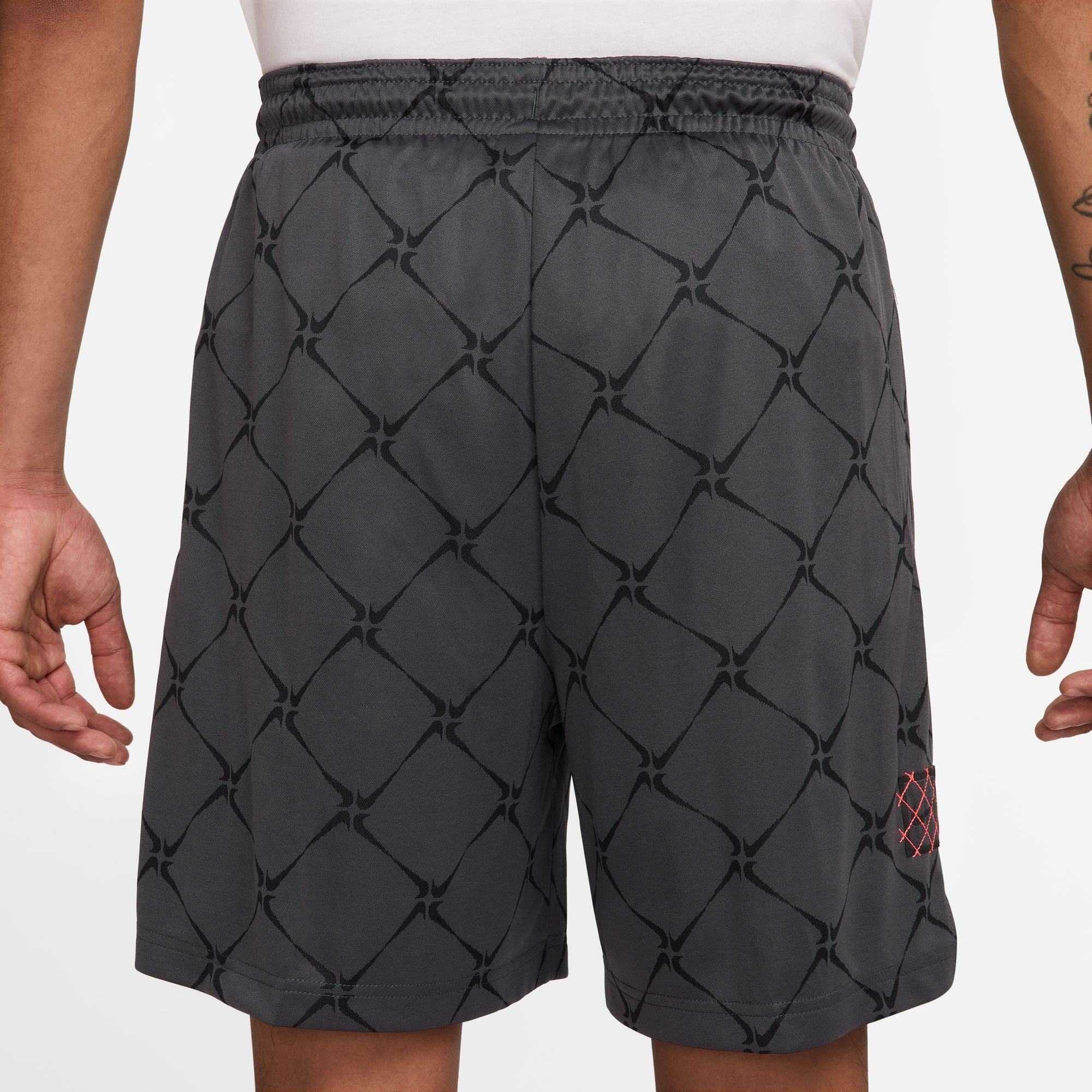 NIKE MENS DRI-FIT 6IN SHORT STREET