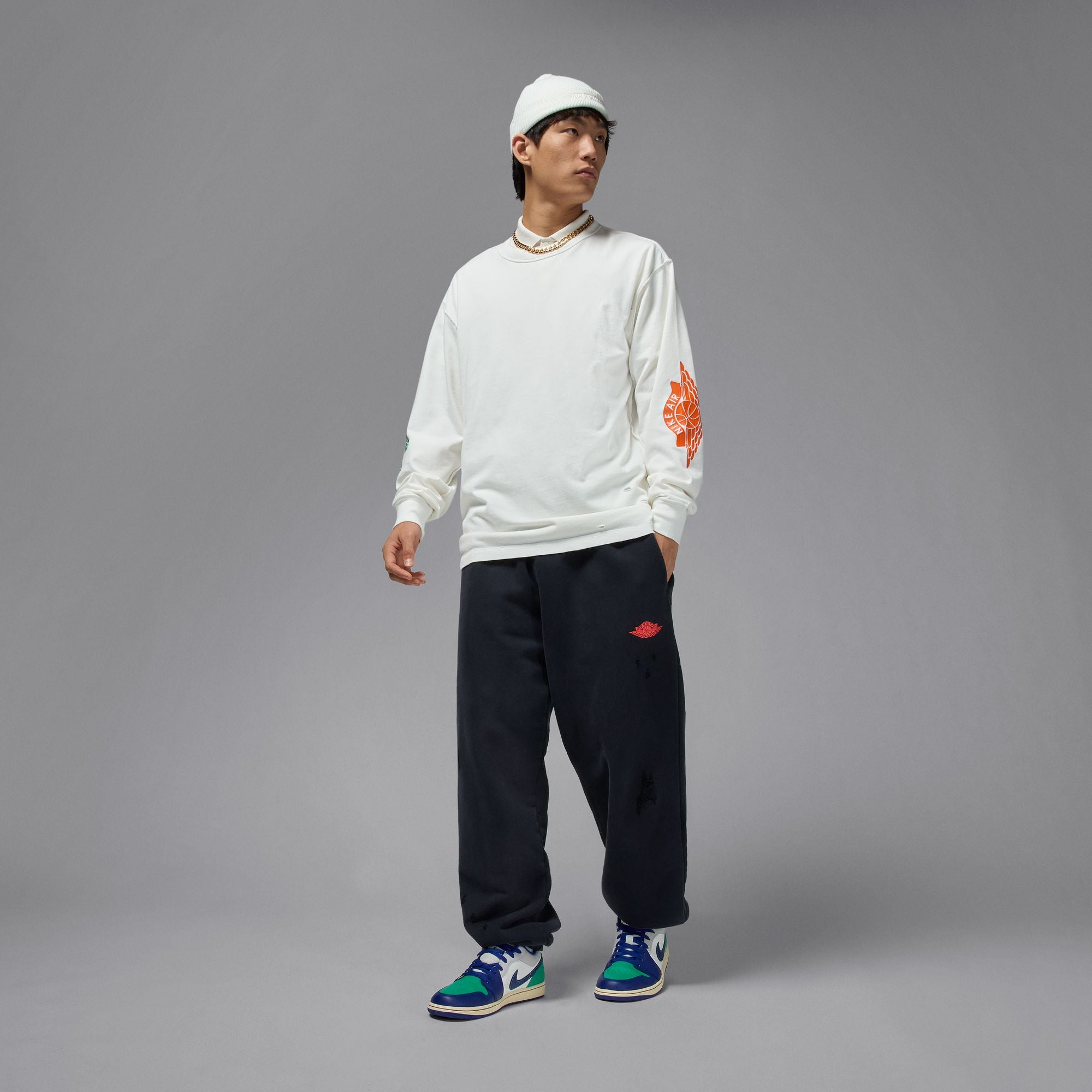 JORDAN M RARE AIR WSH 85 LS CREW