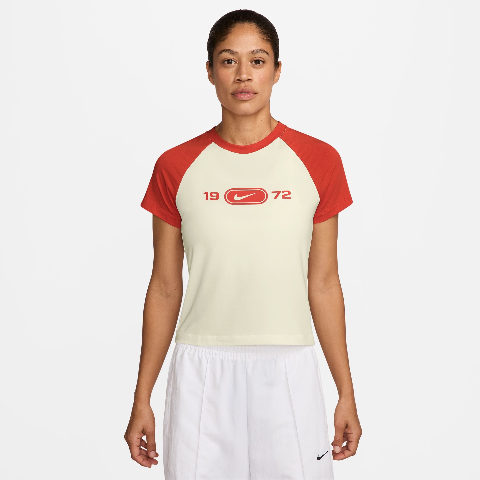 NIKE WOMENS CHILL KNIT RAGLAN TEE