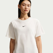 NIKE WOMENS CLASSIC SHORT SLEEVE TEE