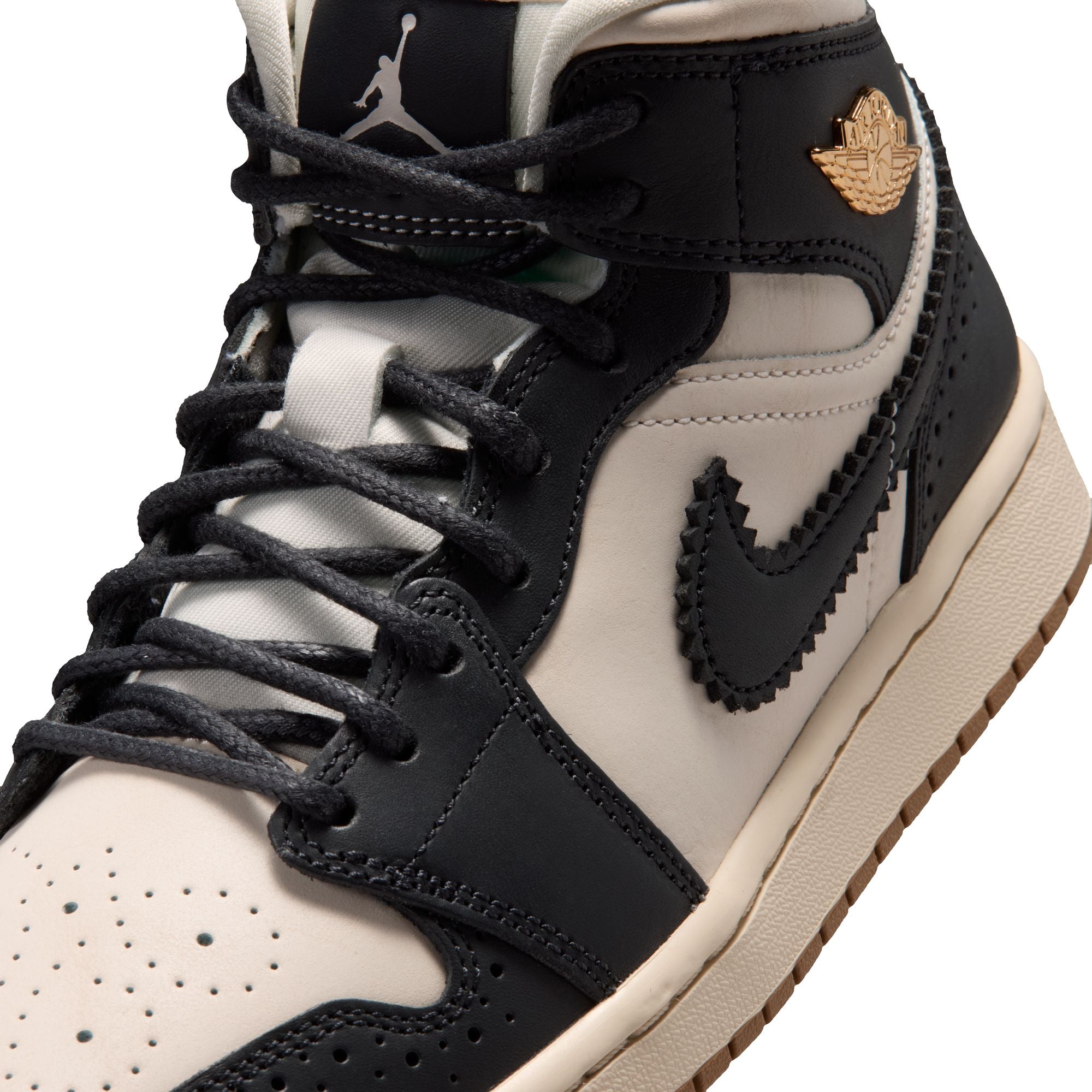 WOMENS AIR JORDAN 1 MID SE