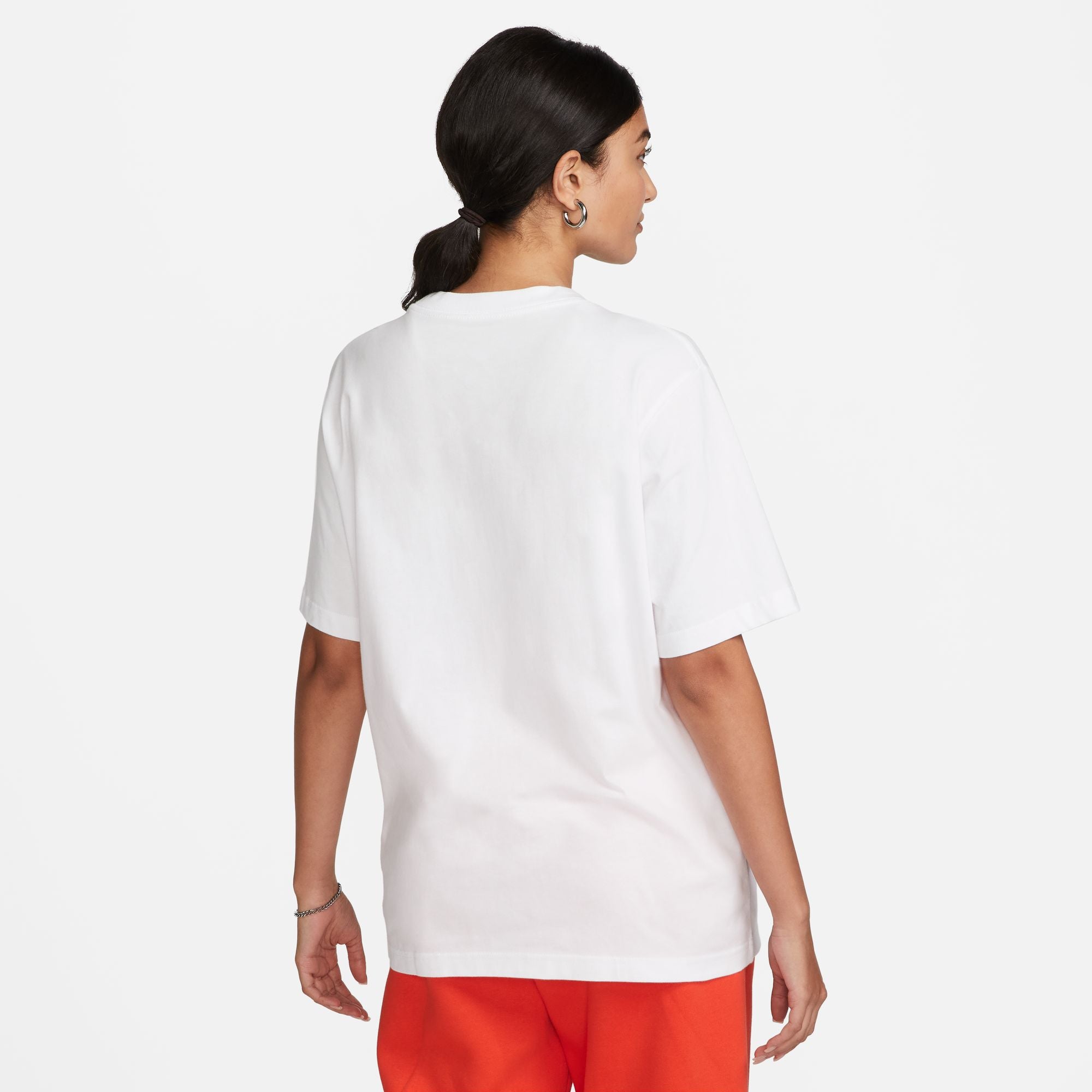 NIKE WOMENS ESSENTIAL TEE