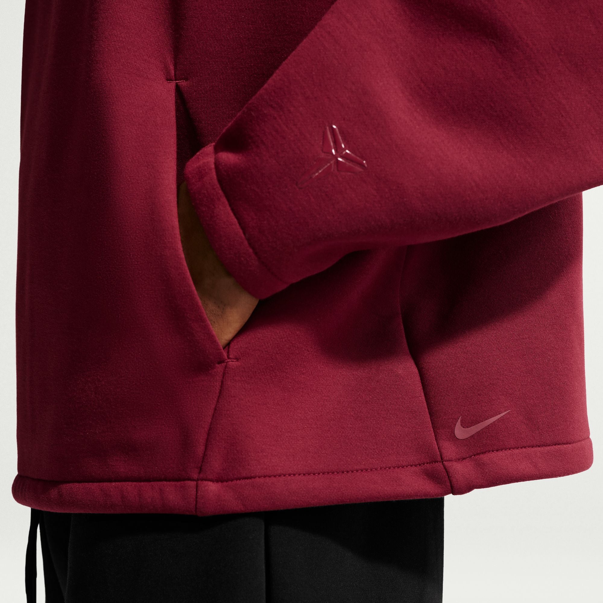NIKE MENS KOBE DRI-FIT FLEECE PULLOVER HOODIE
