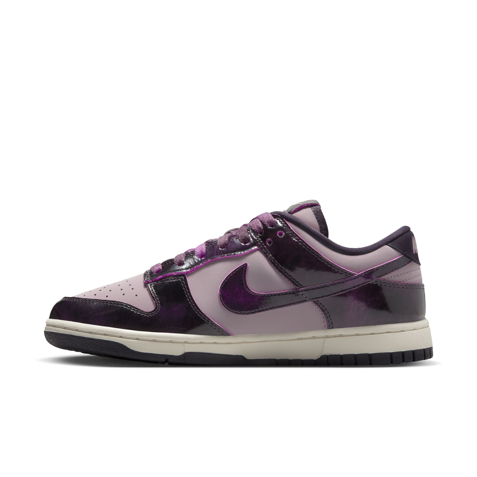 NIKE WOMENS DUNK LOW